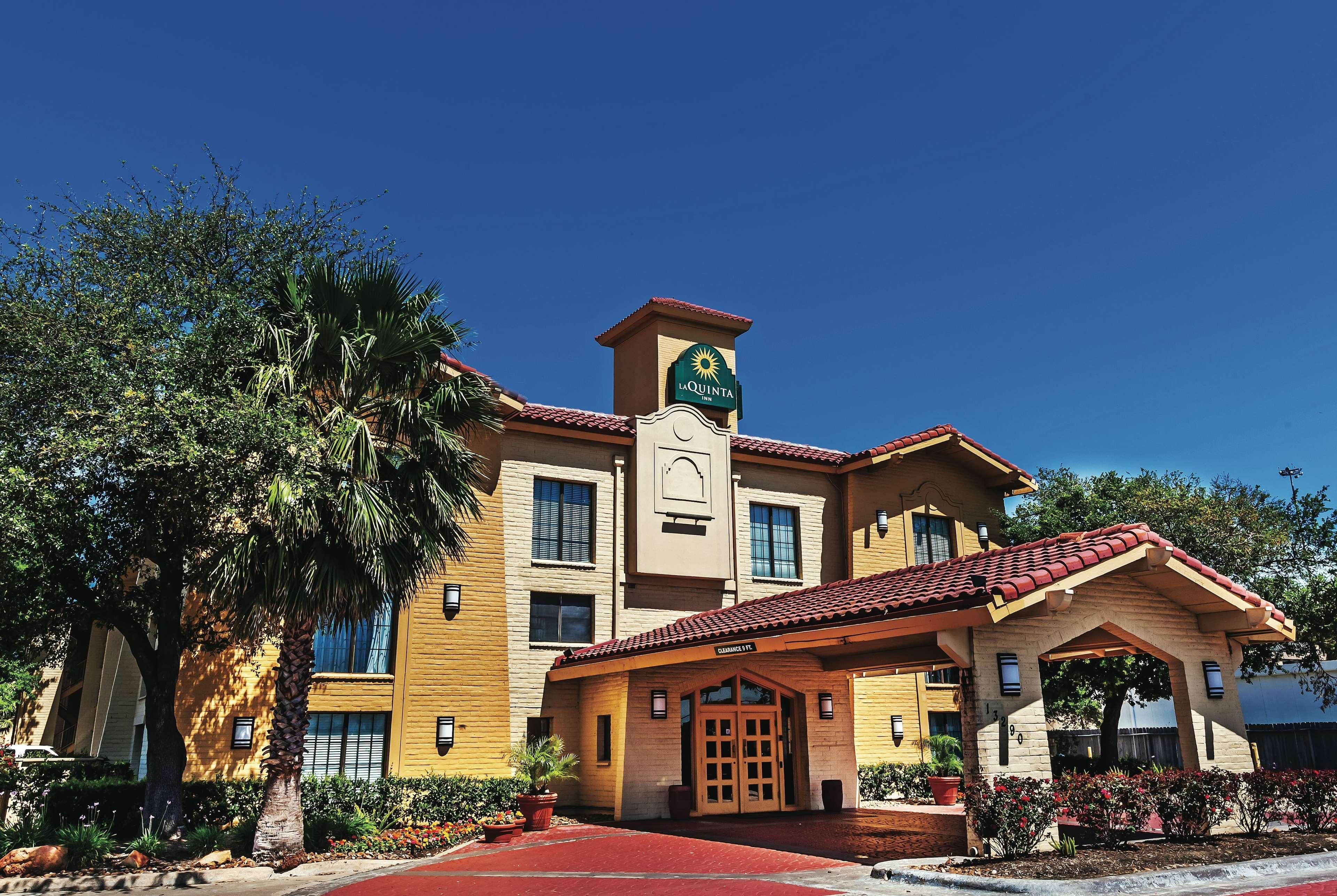 Travelodge By Wyndham Houston Cy-Fair Exterior photo
