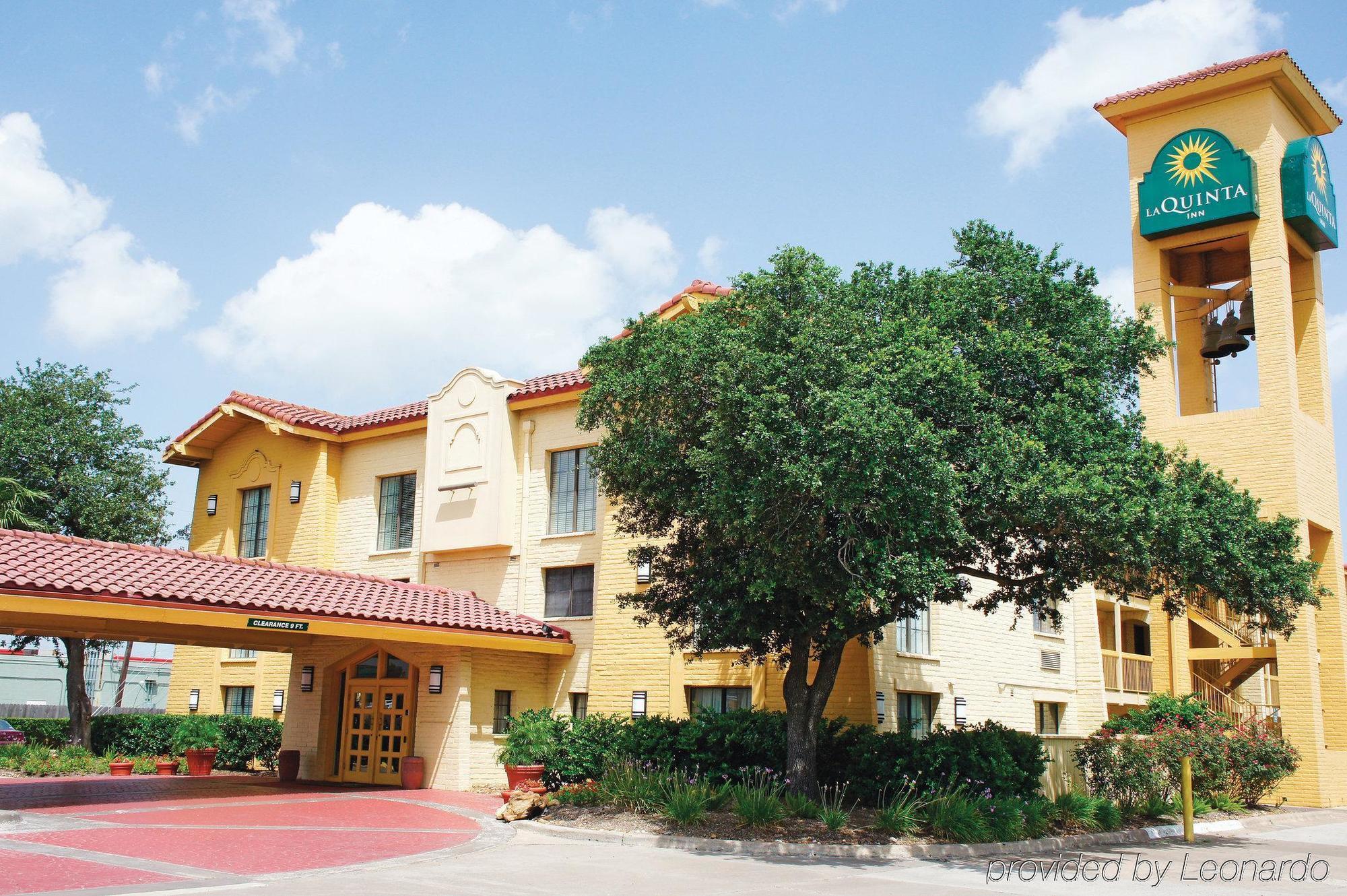 Travelodge By Wyndham Houston Cy-Fair Exterior photo